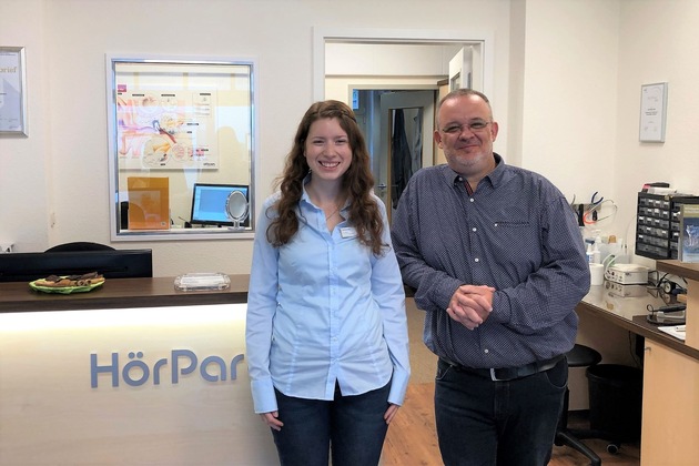 Kompetente Partner f&uuml;r gutes H&ouml;ren jetzt auch in Zossen: H&ouml;rPartner er&ouml;ffnen Fachgesch&auml;ft in der Baruther Stra&szlig;e 17