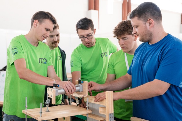 Fokus Innovation: OPTIMA beim Makeathon auf Gran Canaria