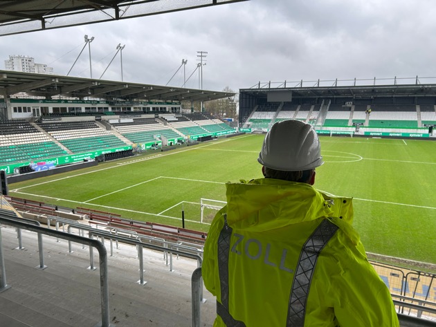 HZA-MS: Zoll pr&uuml;ft Stadionneubau in M&uuml;nster Verdachtsunabh&auml;ngige Pr&uuml;fung der Finanzkontrolle Schwarzarbeit landet Treffer