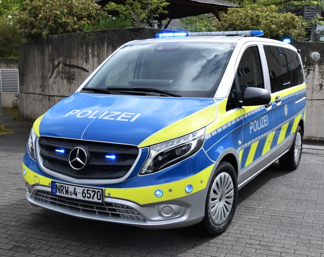 POL-BI: Mercedes Vito - Ein neuer Streifenwagen bei der Bielefelder Polizei