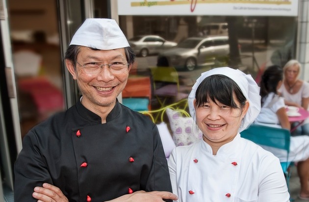 Gleichklang Limited: Partnerbörse Gleichklang.de lädt in Hannover zum veganen Essen ein (BILD)