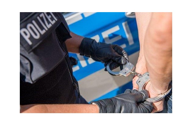 BPOL-KS: Bundespolizei überführt Taschendieb