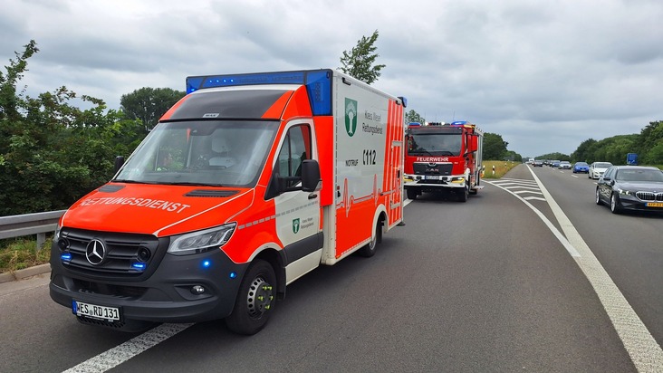 FW Sonsbeck: Zwei Eins&auml;tze: Sturmschaden und Verkehrsunfall auf der A57