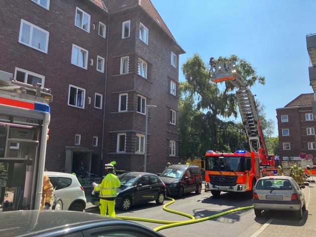 FW Hannover: Zimmerbrand in der Südstadt