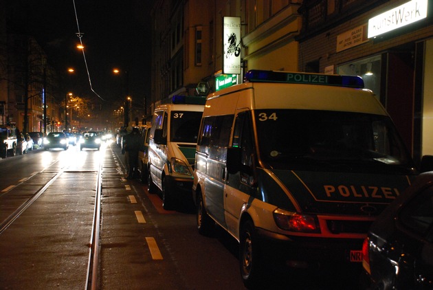 POL-D: &quot;Riegel vor! - Keine Chance für Einbrecher!&quot;  2. Aktionstag der Düsseldorfer Polizei im vollen Gange - Erste Erfolge bereits in den frühen Morgenstunden