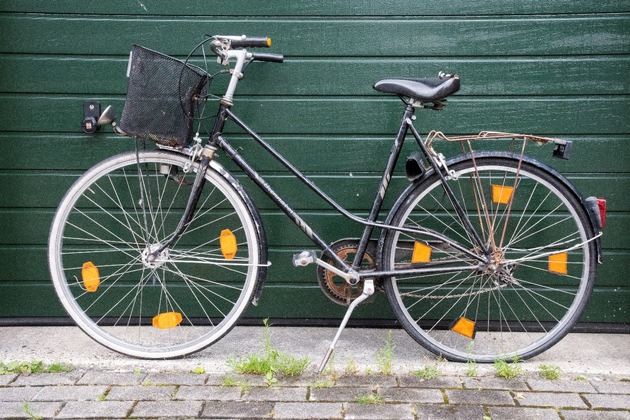 POL-CUX: Fahrraddiebstähle - Eigentümer gesucht (Lichtbilder in der Anlage)