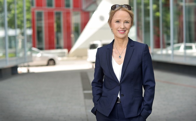 Hilker Consulting: Dr. Claudia Hilker gründet "Digital Marketing Akademie" / Berufliche Weiterbildungen mit E-Learning von Hilker Consulting / Covid-19 als Zäsur mit disruptiver Phase in der Arbeitswelt