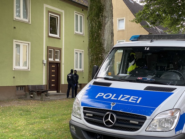 POL-OLD: Umfangreiche Durchsuchungsmaßnahmen in Zusammenhang mit Betäubungsmittelkriminalität in Wilhelmshaven
