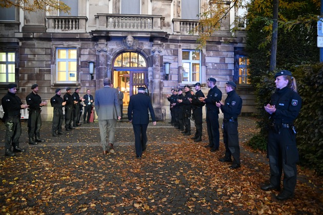 POL-E: Polizeipräsident Frank Richter geht in den Ruhestand