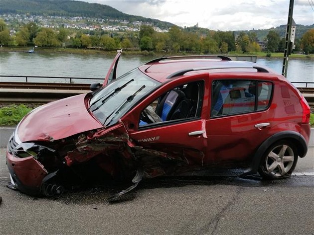 POL-PPKO: Mücke verursacht Verkehrsunfall
    - B9 vor KO-Stolzenfels voll gesperrt.