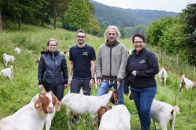 Presse-Information: Naturschutzprojekt in Rinnthal ausgezeichnet