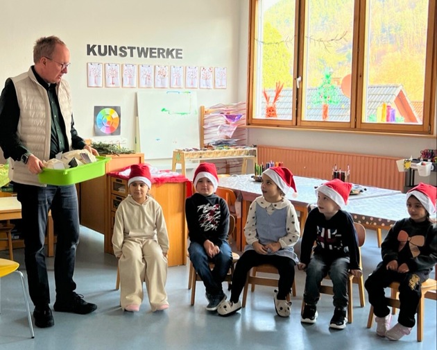 Duravit-Vorstände besuchen Hornberger Kindertagesstätten