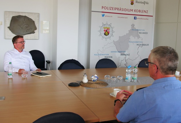 POL-PPKO: MdL Carl-Bernhard von Heusinger zu Besuch im Polizeipräsidium Koblenz