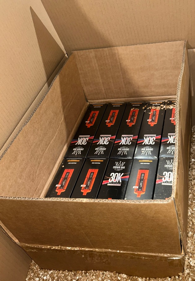 ZOLL-H: Großsicherstellungen von illegalen Vapes / ZOLL beschlagnahmt über 165.000 E-Zigaretten in Bergheim, Rekordsicherstellung von 1,15 Millionen Vapes in Belgien