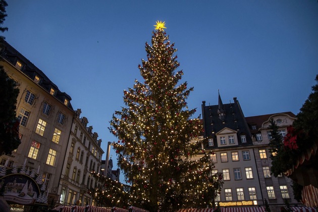 Leipziger Weihnachtsmarkt 2024 eröffnet am 26. November mit neuen Angeboten