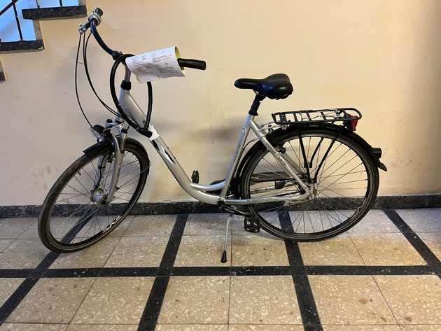 POL-NI: Stadthagen - Polizei ermittelt Fahrraddieb / Vier Fahrräder noch nicht zugeordnet