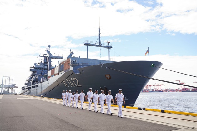 Zu Gast in Hamburg und Tokio: deutsch-japanische Marinekooperation