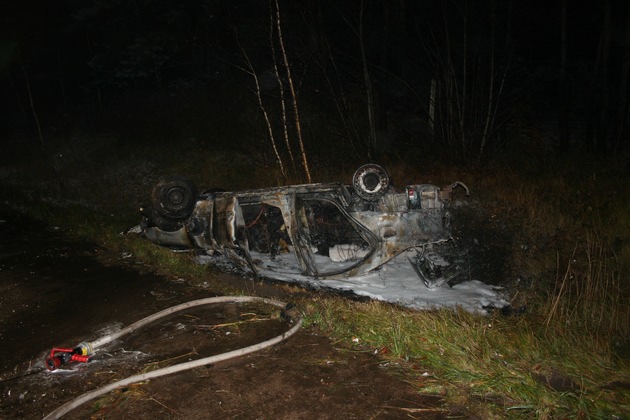 POL-PDKL: A6/Enkenbach-Alsemborn, Nach Unfallflucht Zeugen gesucht