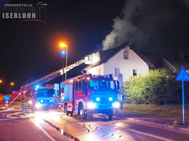 FW-MK: Brand einer Dachgeschosswohnung