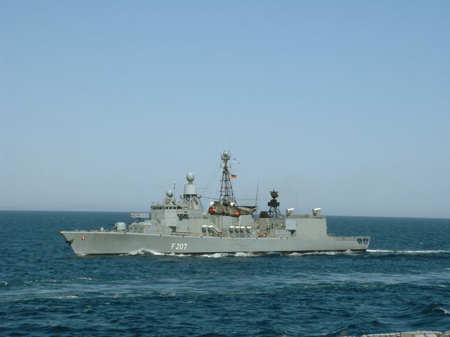 Marine - Pressemitteilung: Fregatte Bremen kehrt heim