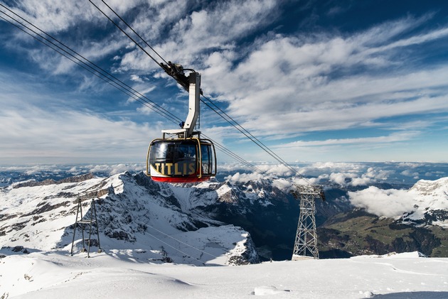 &quot;Viel besser als ich mir vorstellte&quot; - sagten viele Schneesportler am letzten Wochenende / Alle Hauptpisten vom Titlis bis Trübsee sind geöffnet und die Pistenverhältnisse bis 2&#039;000 Meter sind gut (BILD)