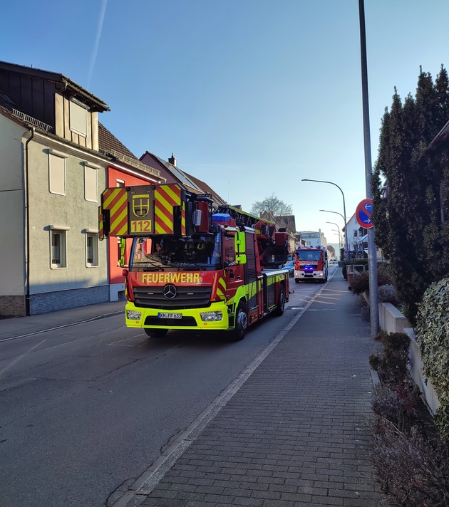 FW Konstanz: Brand an einem Gebäude