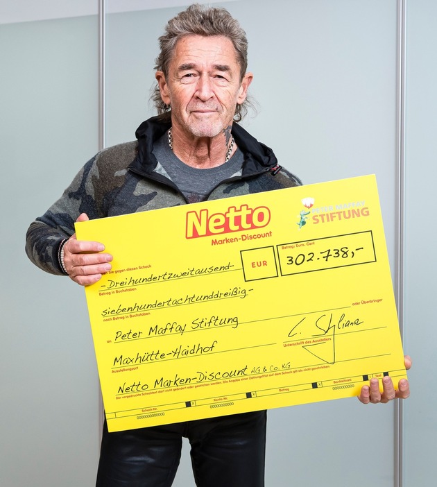 Erfolgreiche Pfandspendenaktion: Netto-Kunden sammeln über 300.000 Euro für Peter Maffay Stiftung
