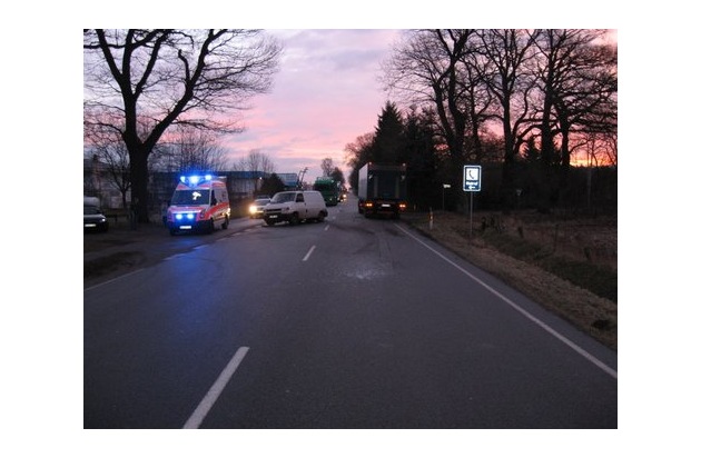 POL-WL: Stelle - Verkehrsunfall ++ Buchholz - Geschwindigkeitsüberwachung -