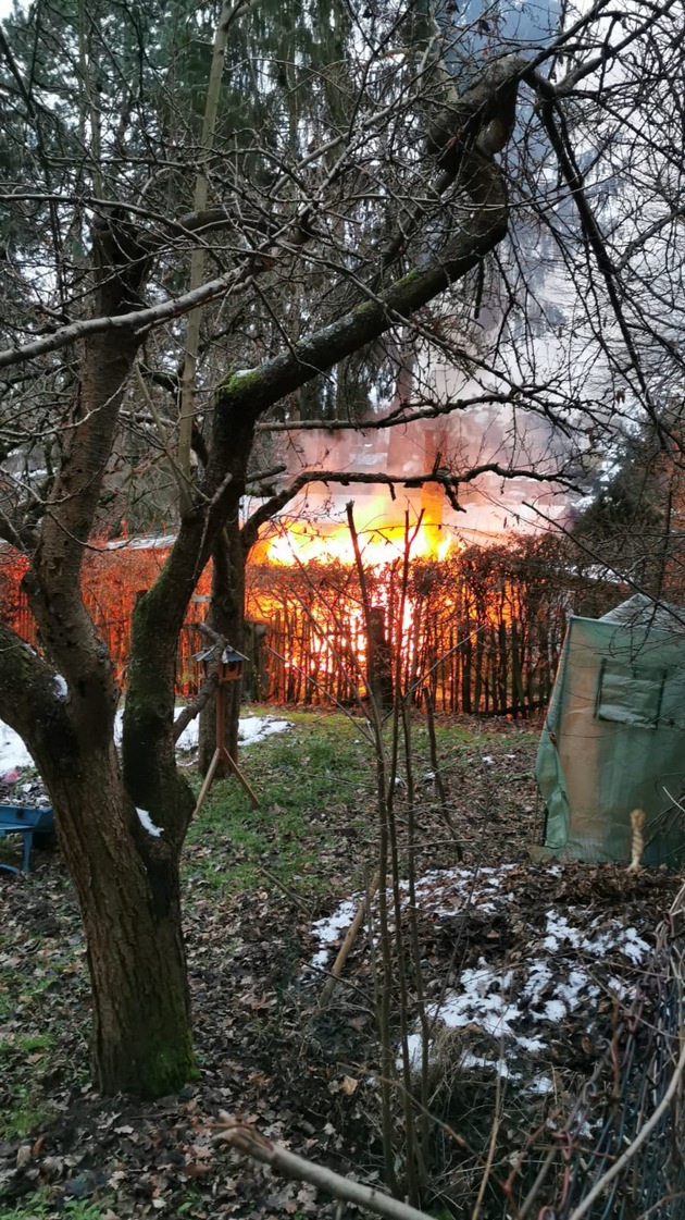 LPI-NDH: Brand im Kleingarten - Brandstiftung