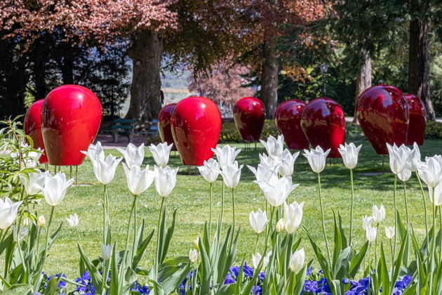 I giardini si trasformano in gallerie: 21 hotel svizzeri lanciano l'iniziativa Art Garten Hotels