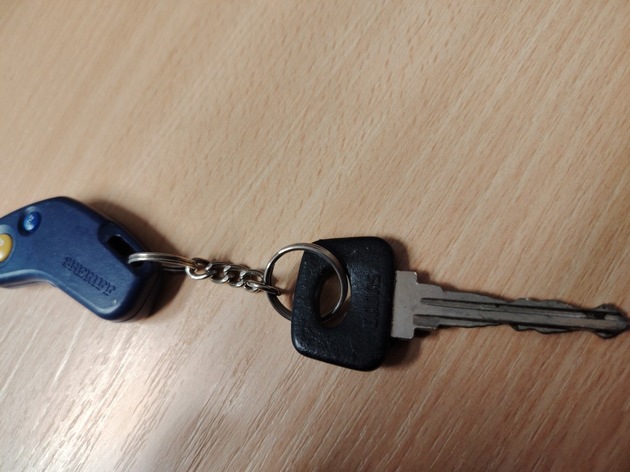 POL-EL: Emlichheim - Polizei bittet um Hinweise zu aufgefundenem Fahrzeugschlüssel