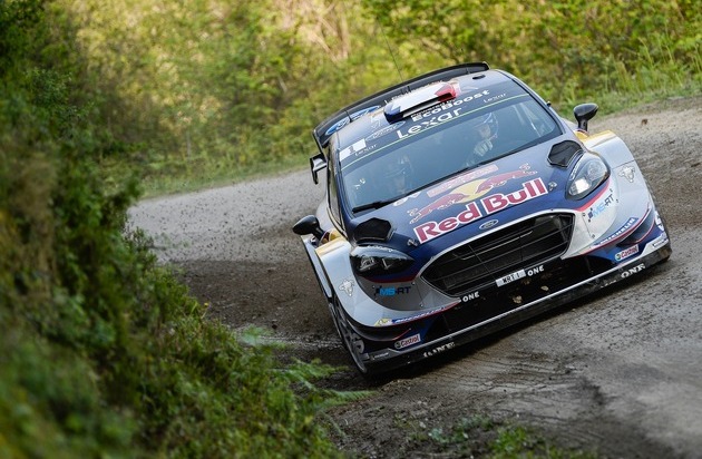 Ford-Werke GmbH: Sébastien Ogier baut im Ford Fiesta WRC die Führung in der Fahrerwertung der Rallye-WM aus (FOTO)