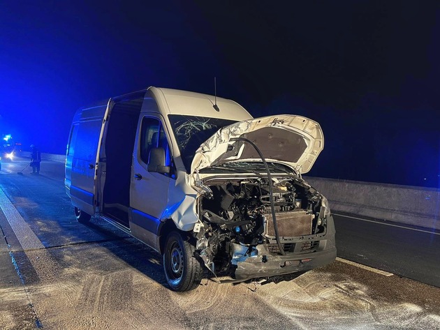 FW Bergheim: Fünf Verletzte bei zwei Verkehrsunfällen am Samstagabend in Bergheim
