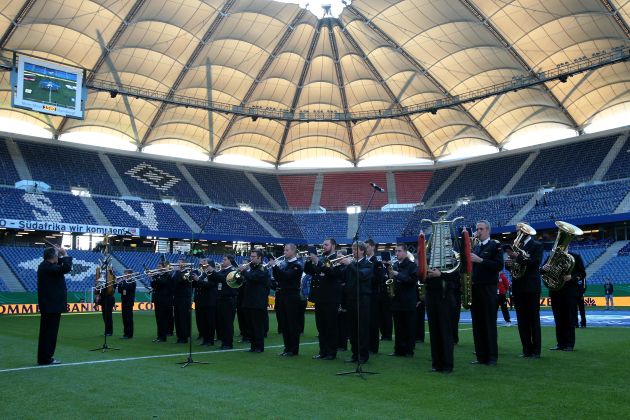 Deutsche Marine - Bilder der Woche: Besonderer Auftritt für die Musiker der Marine - Nationalhymnen bei Fußball-WM-Qualifikation gespielt