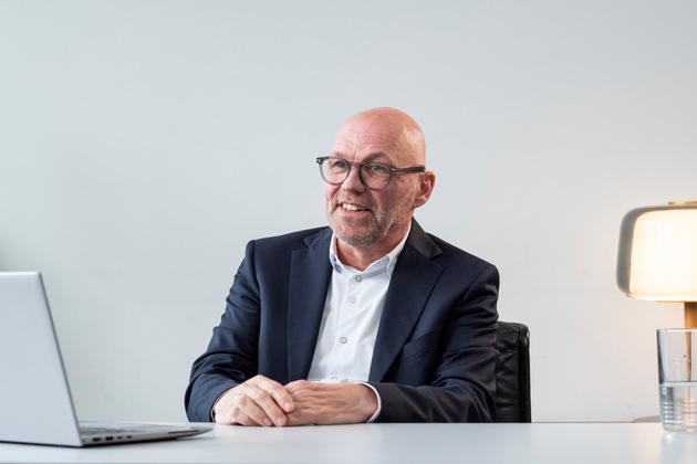 &quot;Kümmern Sie sich aktiv um Ihre Gesundheit!&quot; Internist und Geriater Dr. Bludau im Video-Interview - Warum Vorsorge gegen Gürtelrose ab 50 wichtig ist.