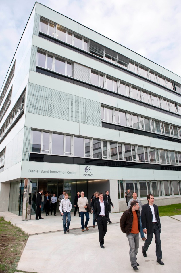 Logitech inaugure le Daniel Borel Innovation Center sur le campus de l&#039;Ecole Polytechnique Fédérale de Lausanne / Une cérémonie d&#039;inauguration qui célèbre l&#039;esprit d&#039;innovation du co-fondateur de Logitech
