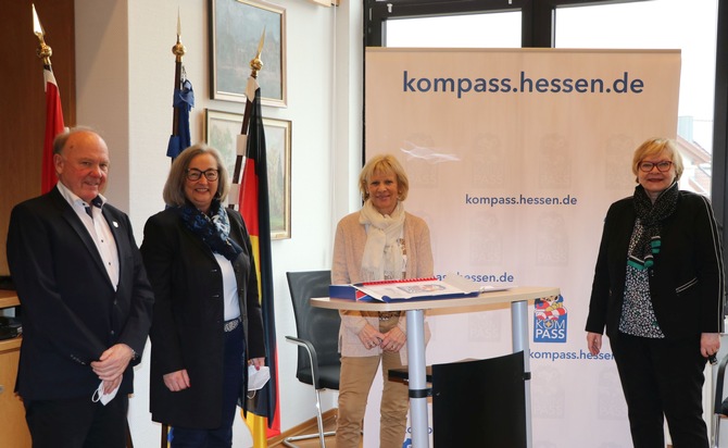 POL-MTK: Begrüßung der Gemeinde Liederbach als KOMPASS-Kommune