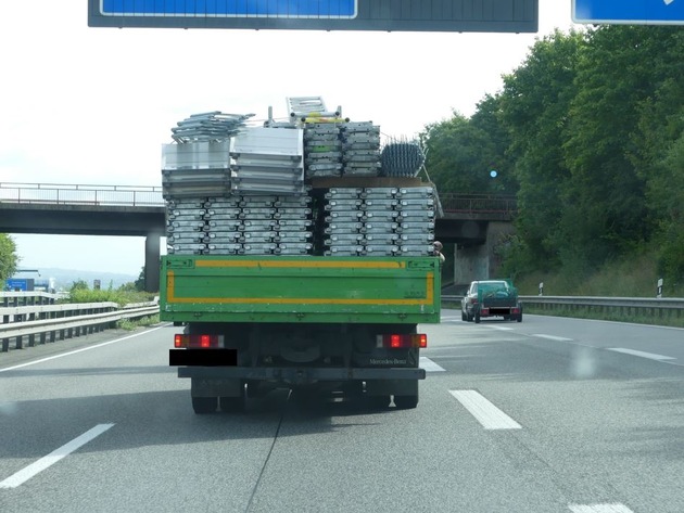 POL-VDMZ: LKW auf der A60 gestoppt: Gerüstbauer mit über 5 Tonnen Ladung zu viel unterwegs