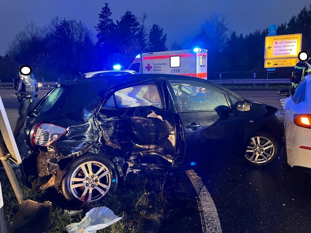 POL-PDKL: Verkehrsunfall mit Folgen