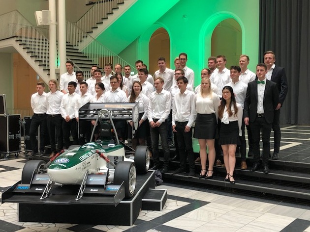 FERCHAU Hannover unterstützt Racing-Team HorsePower der Leibniz Universität Hannover mit 1.500 Euro