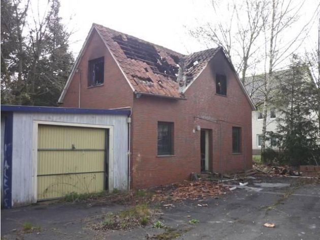 POL-HOL: Nach Brand eines leerstehendes Wohnhaus in Delligsen: 16jähriger Jugendlicher als Brandstifter ermittelt - Schaden von 20.000,-- EUR entstanden