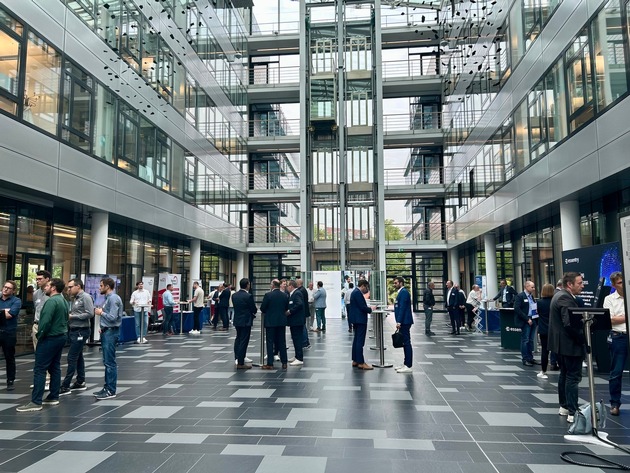 Großes Interesse am KRITIS Sicherheitstag von dormakaba in München