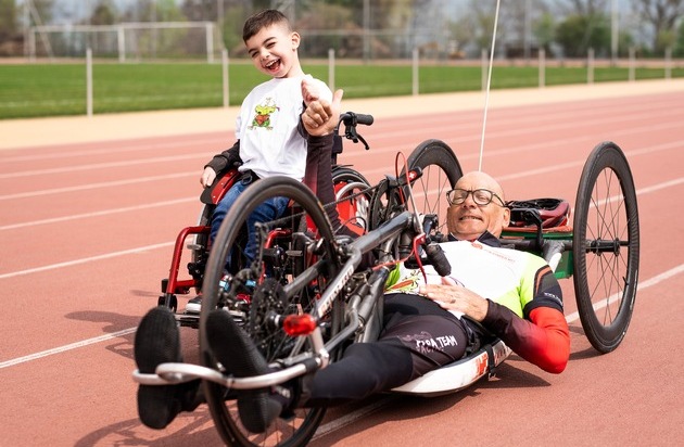 Förderverein für Kinder mit seltenen Krankheiten: Gelebte Inklusion! Vom 1. April bis 31. Oktober 2023 findet die 4. KMSK Sport Challenge 2023 mittels einer App statt! Kinder und Jugendliche mit seltenen Krankheiten sollen mehr Sichtbarkeit ...