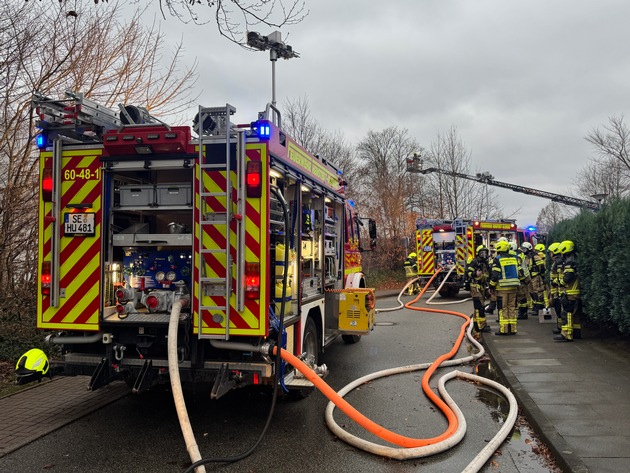FW-SE: Vollbrand eines Vereinsheimes in Henstedt-Ulzburg