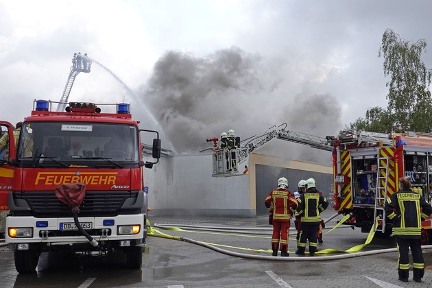 FW Dresden: Informationen zum Einsatzgeschehen der Feuerwehr Dresden vom 20. Juli 2023