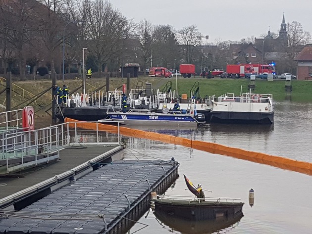 POL-NI: Nienburg/Verden-Sportboot im Hafen gesunken