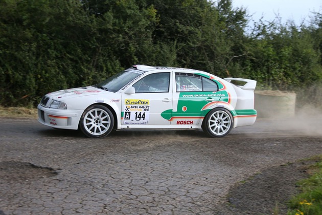 SKODA beim Eifel Rallye Festival mit raren Gruppe-B-Boliden und weiteren heißen Rallye-Klassikern (FOTO)