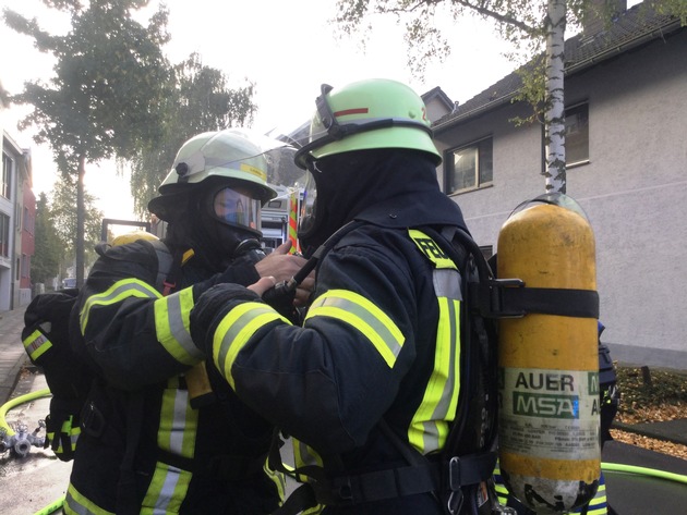 FW-BN: Kellerbrand in Bonn-Küdinghoven - eine Person wurde leicht verletzt
