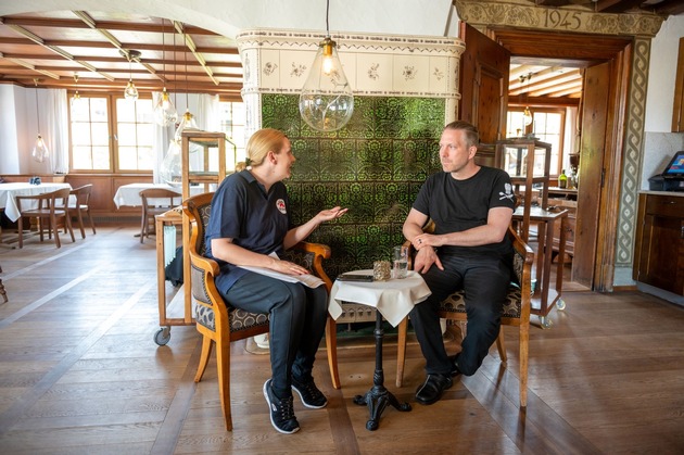 Sternekoch Tobias Buholzer im Interview mit VIER PFOTEN bezüglich Alternativen zu Foie gras