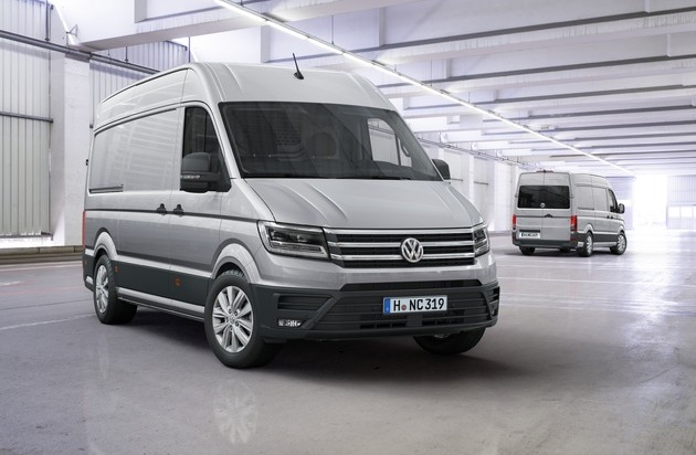 VW Volkswagen Nutzfahrzeuge AG: Der neue Crafter ist International Van of the Year 2017